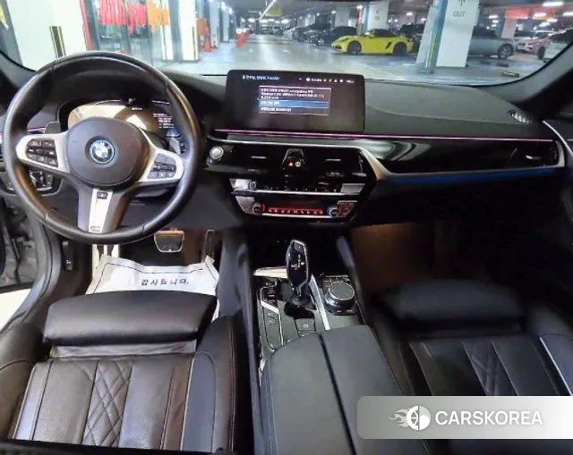 BMW 5 Series (G30) id 3053274 из Кореи 19