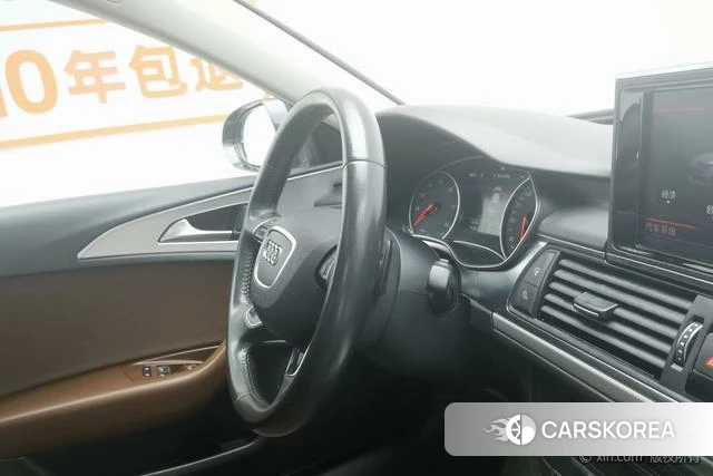 Audi A6L id 3926941 из Китая 23