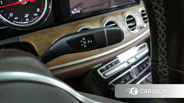 Mercedes-Benz E-Class W213 id 3209607 из Кореи 19