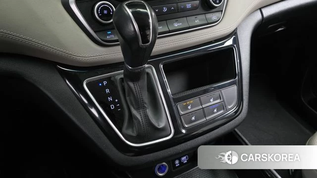 Hyundai The New Grand Starex id 3795959 из Кореи 19