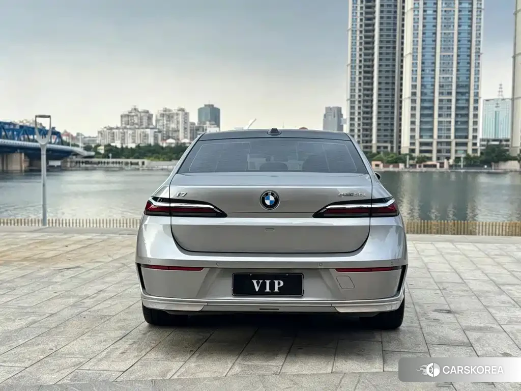BMW i7 id 4628433 из Китая 9