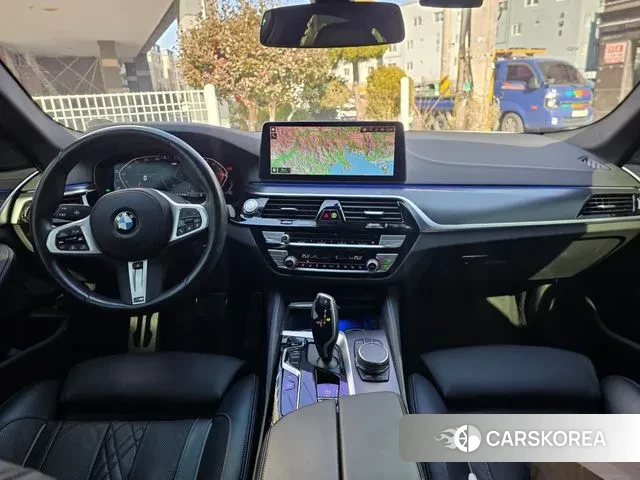 BMW 5 Series (G30) id 3619435 из Кореи 19