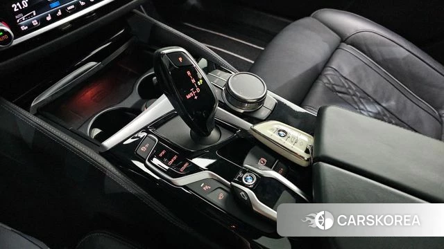 BMW 5 Series (G30) id 4683717 из Кореи 19