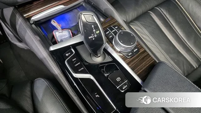 BMW 5 Series (G30) id 3282396 из Кореи 19