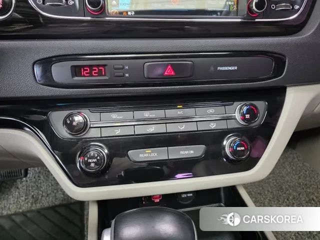 Kia The New Carnival id 3024618 из Кореи 18