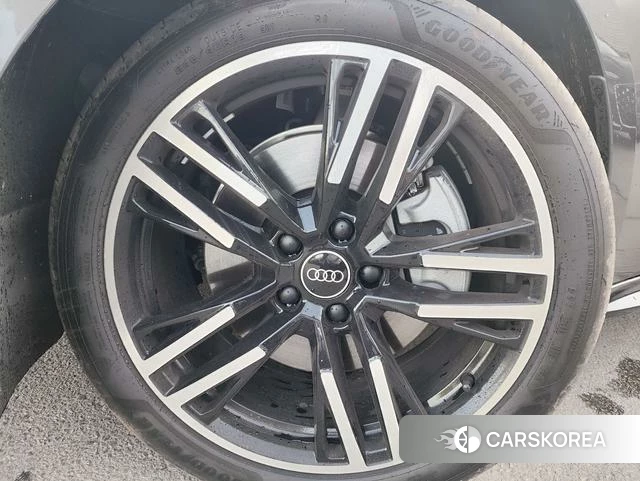 Audi A5L id 4335110 из Китая 16