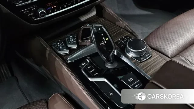 BMW 5 Series (G30) id 3375240 из Кореи 19