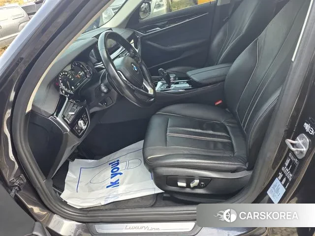 BMW 5 Series (G30) id 3371215 из Кореи 19