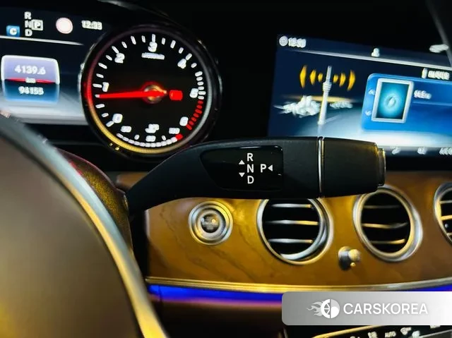 Mercedes-Benz E-Class W213 id 3098234 из Кореи 19