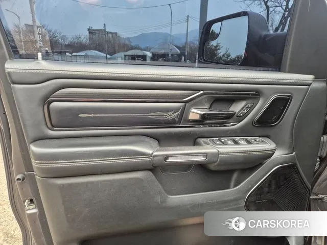 Dodge Lampicup id 3776793 из Кореи 19