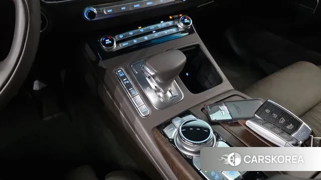 Genesis G90 id 3788158 из Кореи 19