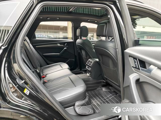 Audi Q5L id 4276686 из Китая 15