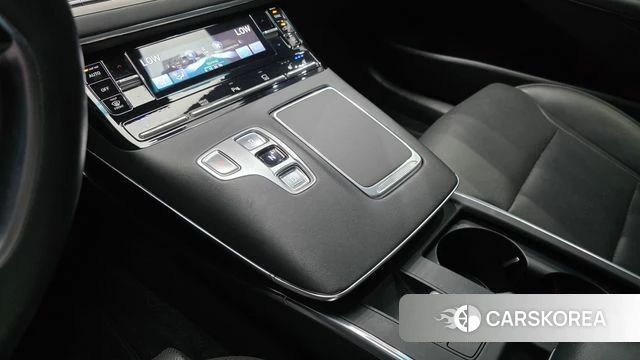 Hyundai The New Grandeur IG id 4774490 из Кореи 30