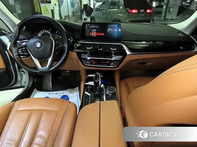 BMW 5 Series (G30) id 3515397 из Кореи 19