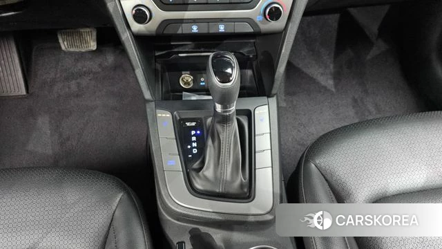 Hyundai Avante AD id 4384833 из Кореи 29