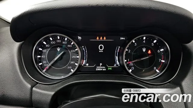 Maserati Ghibli id 2858357 из Кореи 19