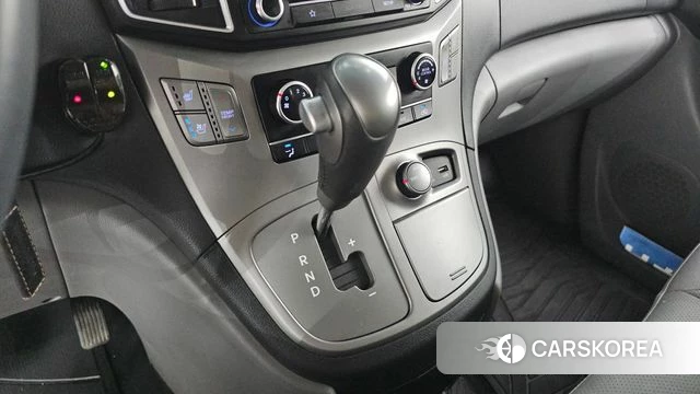 Hyundai The New Grand Starex id 4471645 из Кореи 31