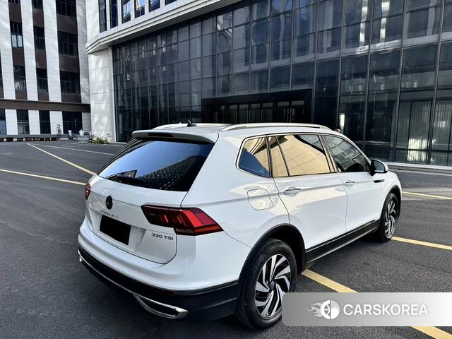Volkswagen Tiguan L id 4273104 из Китая 18