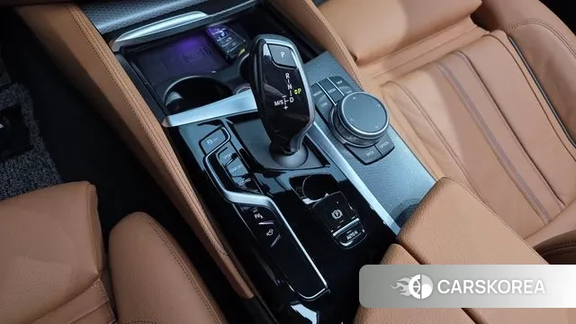 BMW 5 Series (G30) id 3649531 из Кореи 19