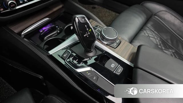 BMW 5 Series (G30) id 4286293 из Кореи 19