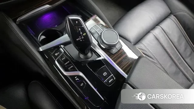 BMW 5 Series (G30) id 3735953 из Кореи 19