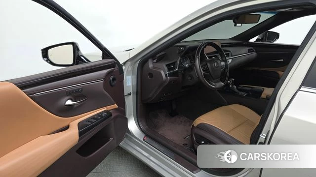 Lexus ES300h 7th generation id 4424311 из Кореи 34