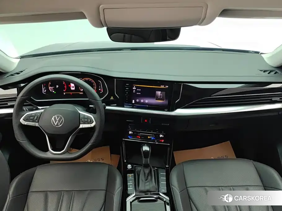 Volkswagen Passat id 4576604 из Китая 15