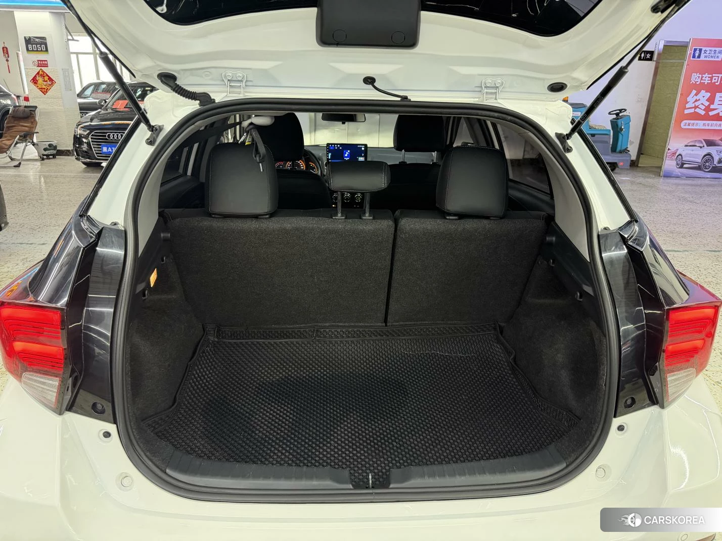 Toyota Yaris L id 4479519 из Китая 24