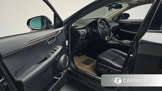 Lexus NX300h id 4574227 из Кореи 34