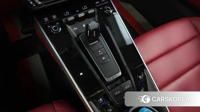 Porsche 911(992) id 4758523 из Кореи 31