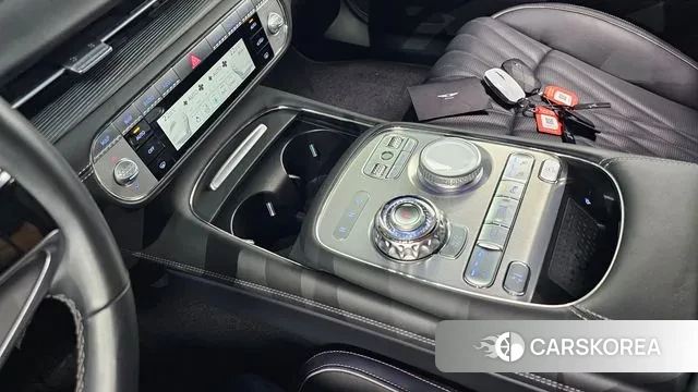 Genesis G90 (RS4) id 3207502 из Кореи 19