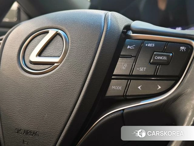Lexus ES id 4273983 из Китая 11