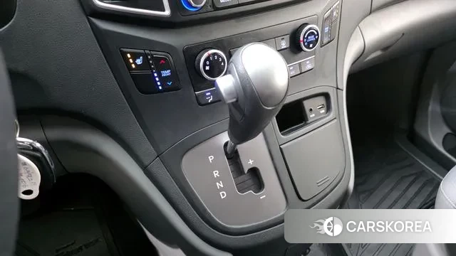 Hyundai The New Grand Starex id 3175982 из Кореи 19