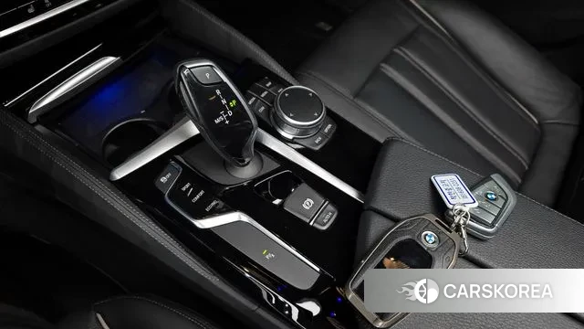 BMW 5 Series (G30) id 3489343 из Кореи 19