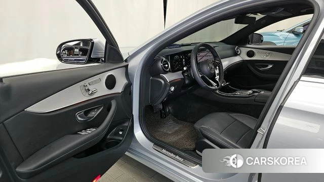 Mercedes-Benz E-Class W213 id 3812971 из Кореи 19