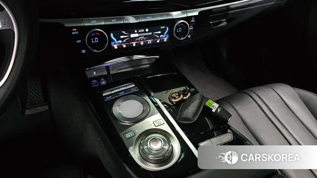 Genesis G80 (RG3) id 3023039 из Кореи 19