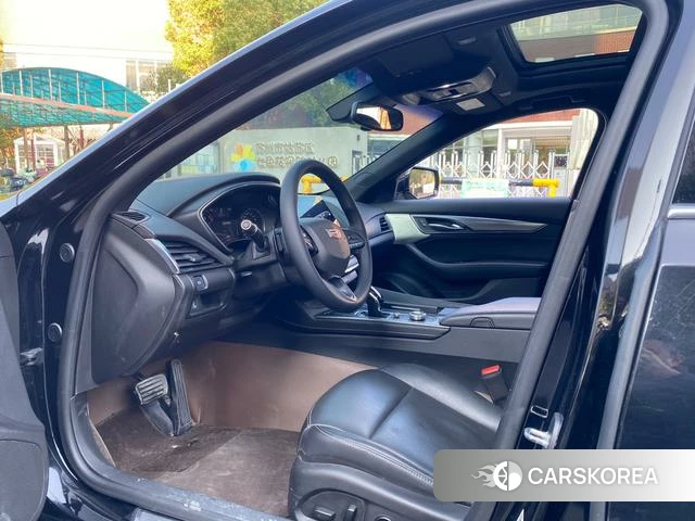 Cadillac CT5 id 3857049 из Китая 9