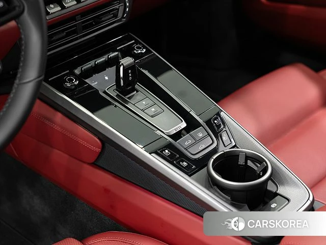 Porsche 911(992) id 3963575 из Кореи 18