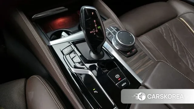 BMW 5 Series (G30) id 2895941 из Кореи 19