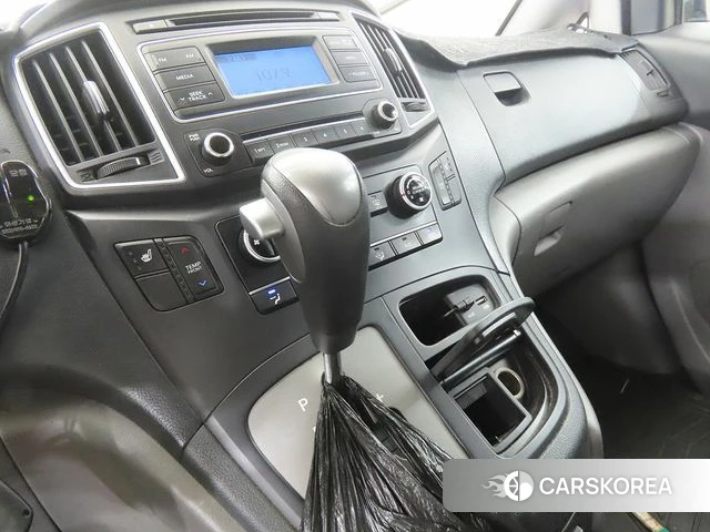 Hyundai The New Grand Starex id 4520799 из Кореи 19