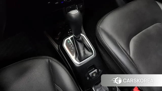 Jeep Renegade id 3544492 из Кореи 19