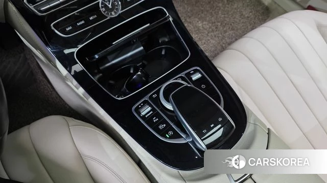 Mercedes-Benz E-Class W213 id 4464817 из Кореи 31