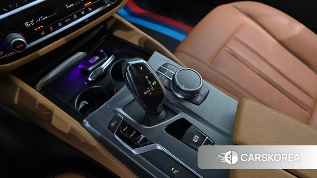 BMW 5 Series (G30) id 4389969 из Кореи 19