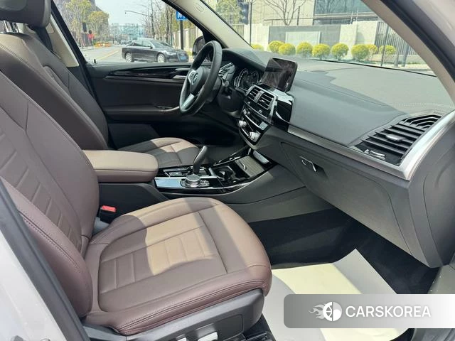 BMW X3 id 4254758 из Китая 9