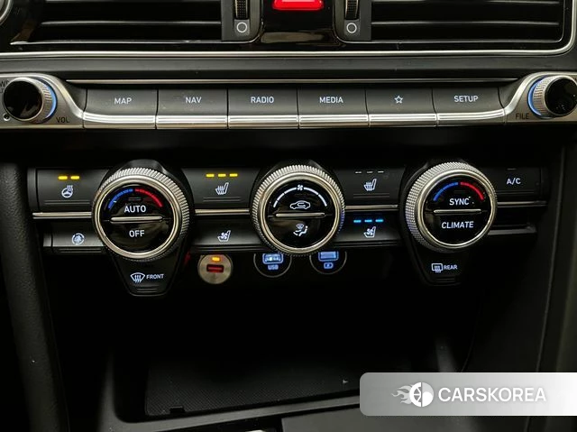 Genesis The New G70 Shooting Brake id 3877697 из Кореи 19