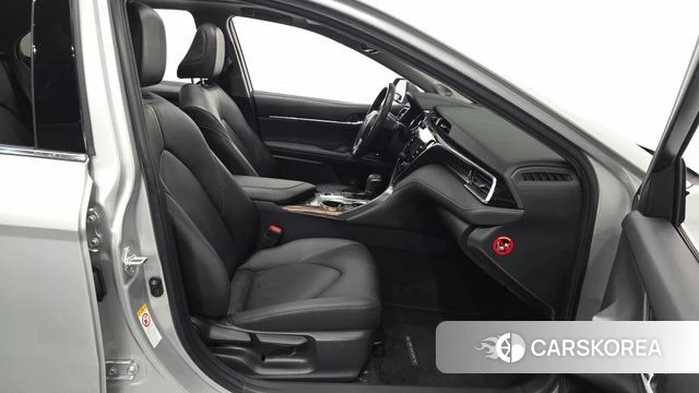 Toyota Camry (XV70) id 4233183 из Кореи 29