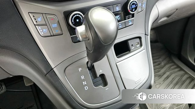 Hyundai The New Grand Starex id 3924053 из Кореи 19