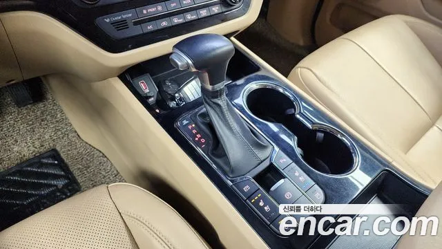 Kia The New Carnival id 2504464 из Кореи 19