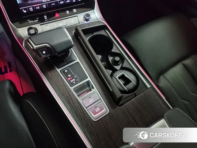 Audi A6 (C8) id 3359502 из Кореи 19