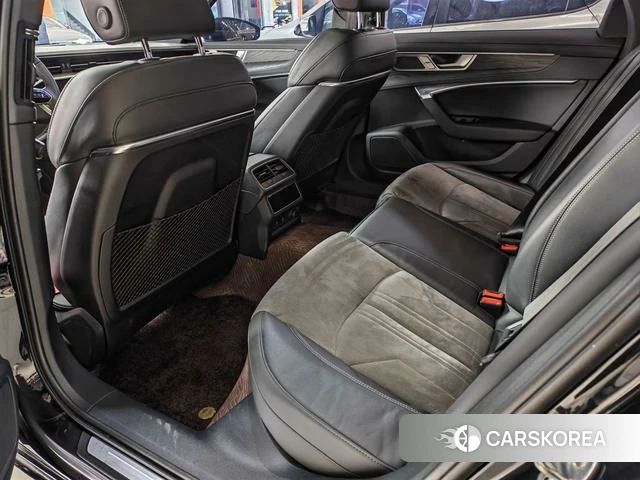 Audi A6L id 4271363 из Китая 9